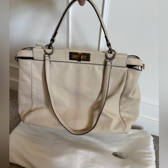 Pre Loved Fendi Goatskin Stingray Large Peekaboo Iconic Satchel Cream - Picture 1 of 16